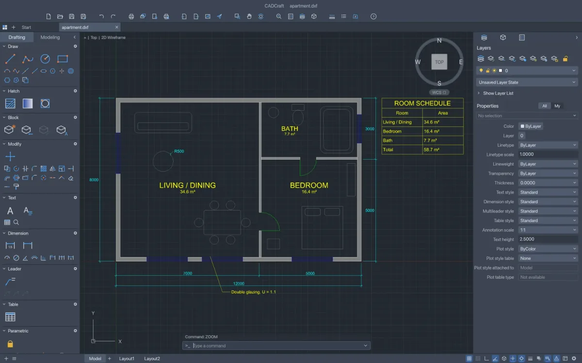 CADCraft con el plano de una vivienda abierto, capas a la izquierda y propiedades a la derecha